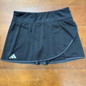 Adidas Women's Black Skort size L